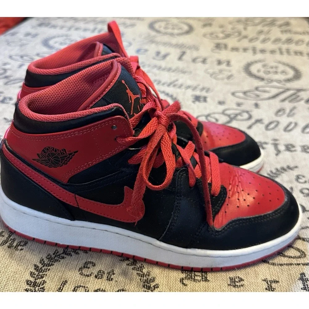 Nike Air Jordan 1 Mid Youth Size 5.5Y Black Red Sneakers